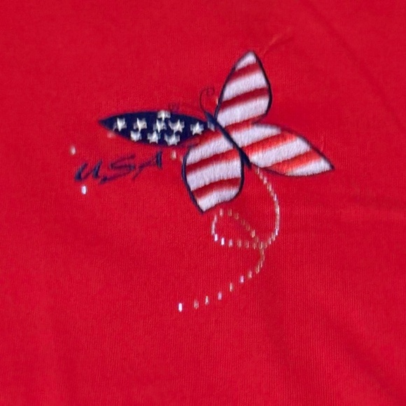 Red vintage 90s USA flag embroidered t-shirt #90s #USA #Vintage - Picture 2 of 5